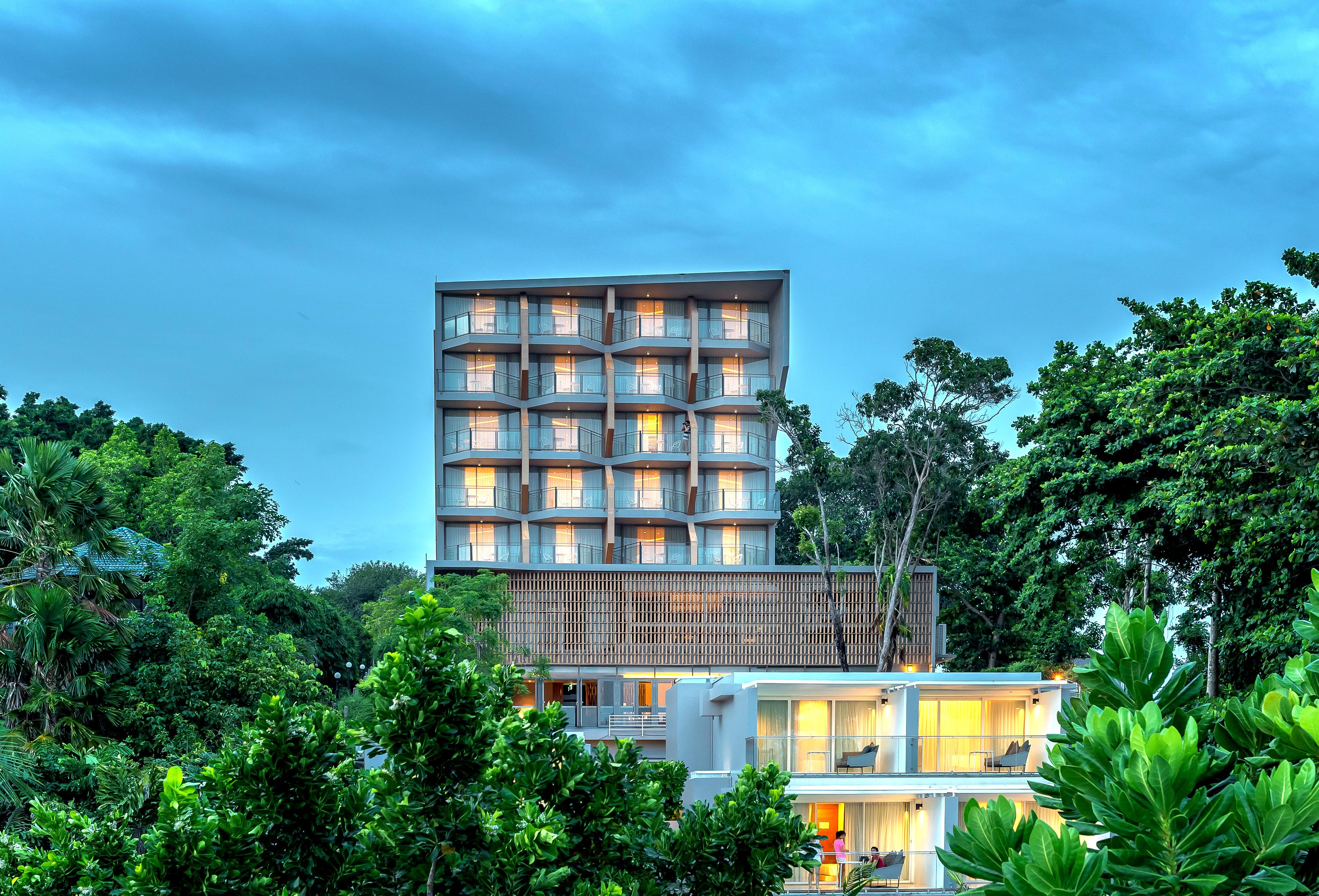 מאה פים Centara Q Resort Rayong מראה חיצוני תמונה